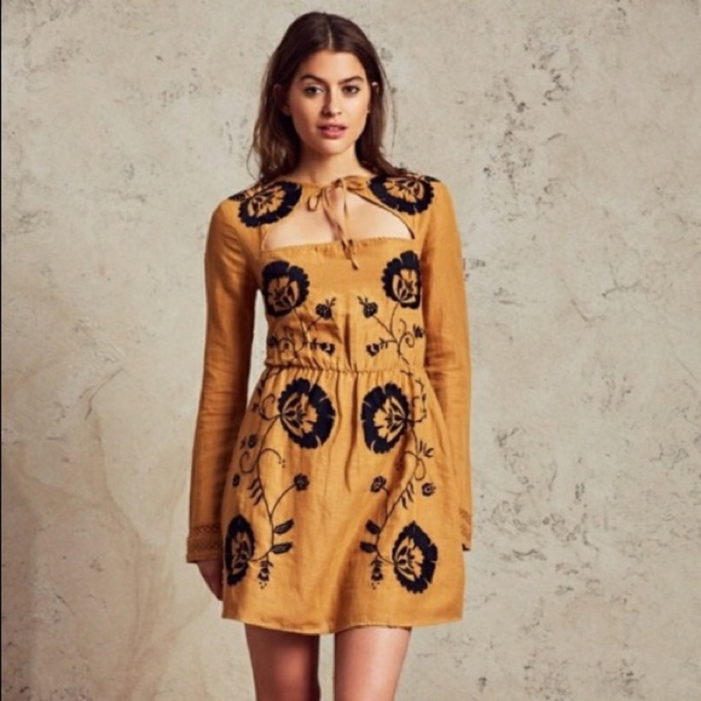 Tularosa Keenan Dress in Curry